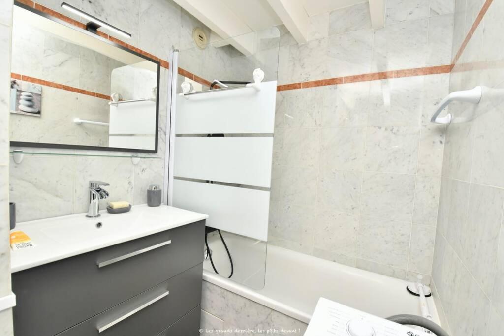 La Mezzanine Apt 5 Pers Classe 3 Etoiles, Royan- Centre 300 M Plage Foncillon Bagian luar foto